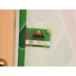 Großer Montessori Indoor-Spielplatz mit zwei Holzleitern